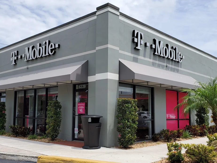 Exterior photo of T-Mobile store at Lake Worth Rd & S Jog Rd, Lake Worth, FL