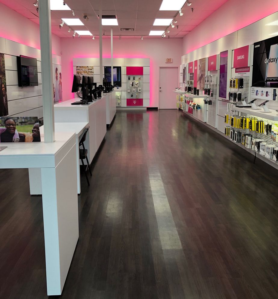  Interior photo of T-Mobile Store at Dr N W Atkinson Blvd & E Main St, Alice, TX 