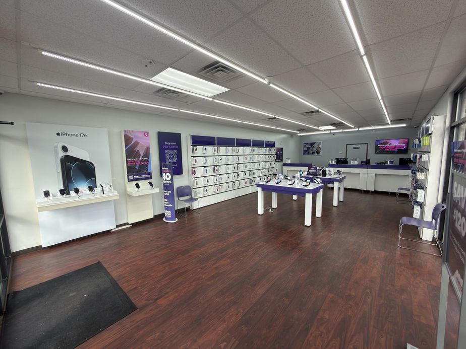 Metro by T-Mobile 341 Valley Hi Dr - 341 Valley Hi Dr 