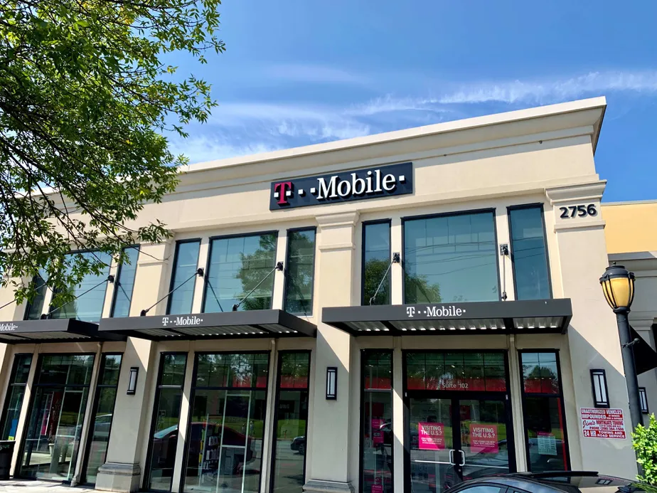 Exterior photo of T-Mobile store at 45th & Union Bay 2, Seattle, WA