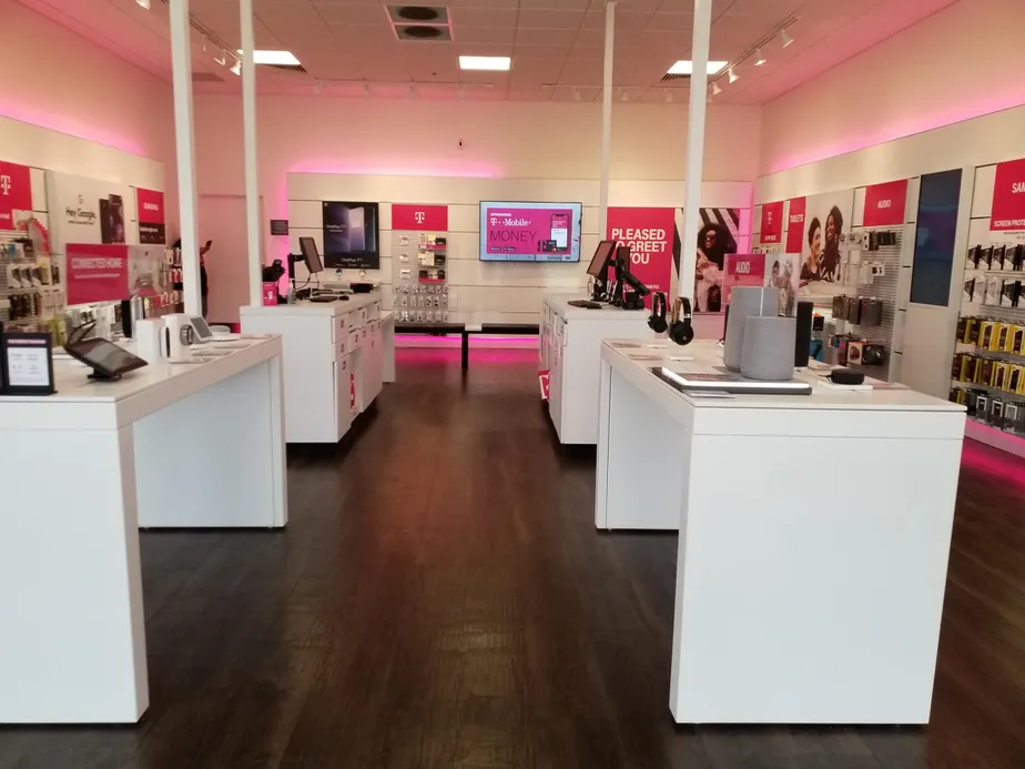  Interior photo of T-Mobile Store at Main & Airport, Billings, MT 