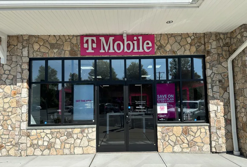 T mobile main easton monroe ct