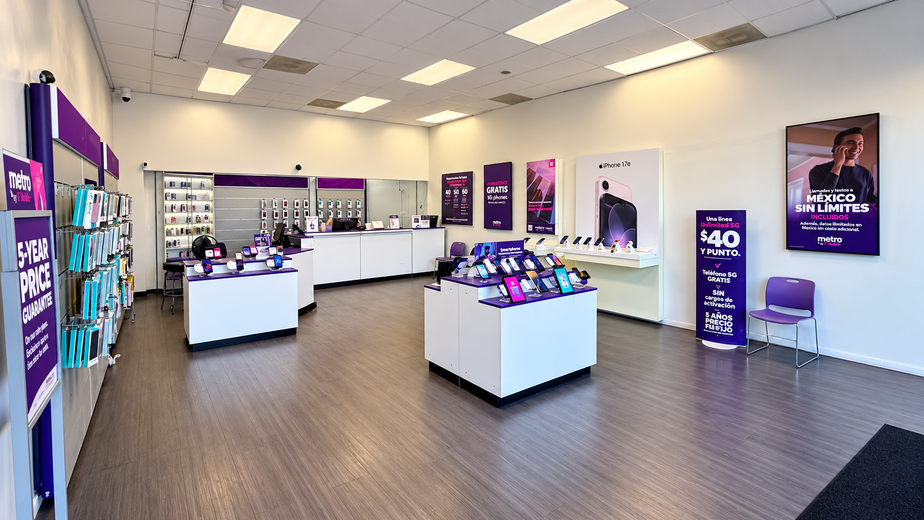 Metro by T-Mobile 12003 Avalon Blvd - 12003 Avalon Blvd 
