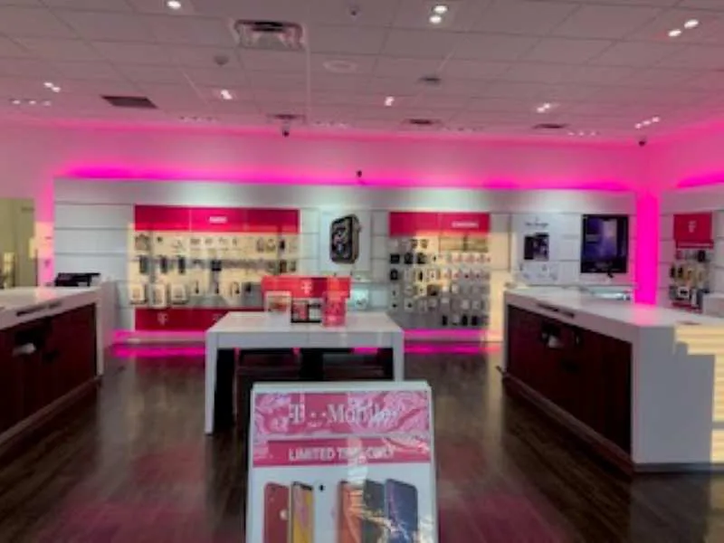 Interior photo of T-Mobile Store at Davis Blvd & Precinct, North Richland Hills, TX