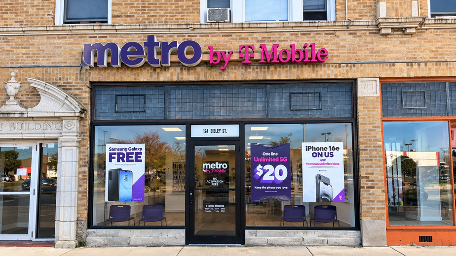 Metro by T-Mobile 124 Sibley St - 124 Sibley St 