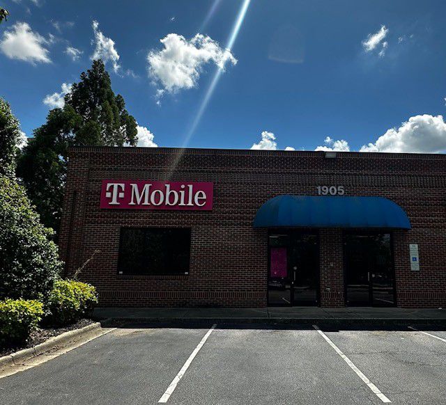 Exterior photo of T-Mobile Store at South Main, Wake Forest, NC