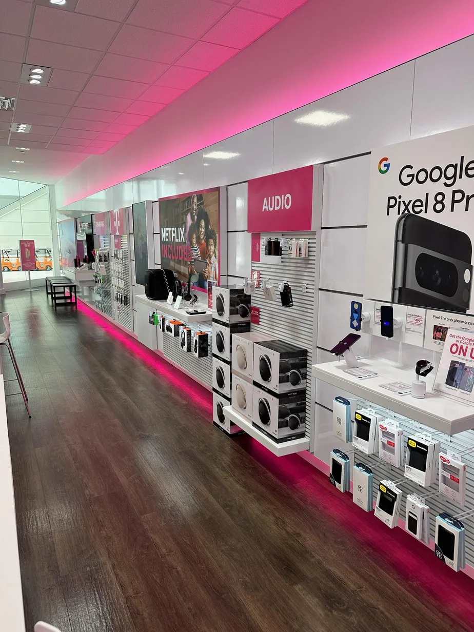  Interior photo of T-Mobile Store at Rockaway Townsquare, Rockaway, NJ 