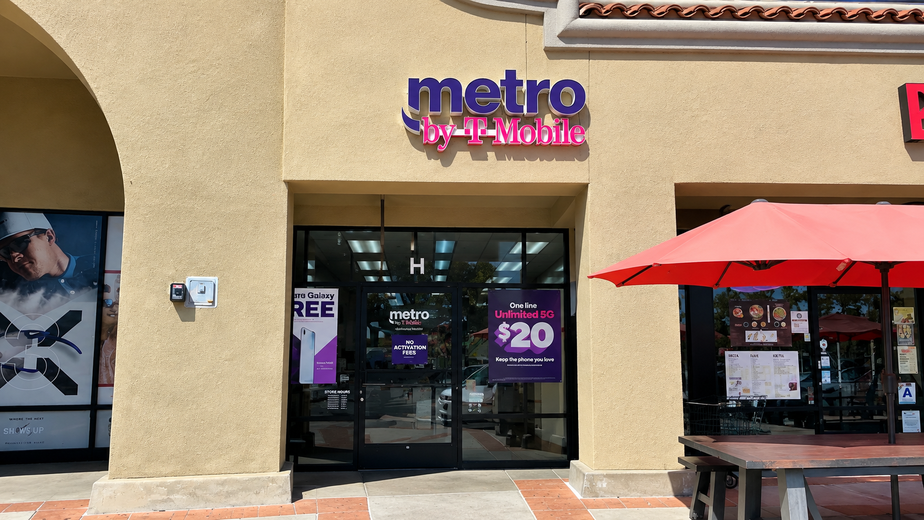 Metro by T-Mobile 30141 Antelope Rd - 30141 Antelope Rd 