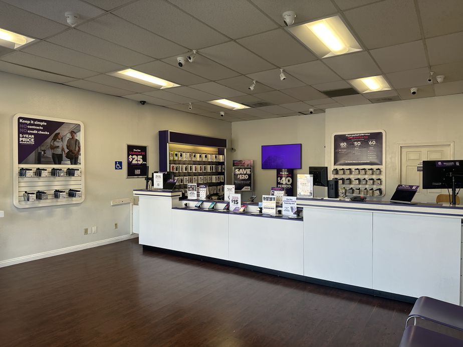 Metro by T-Mobile 5150 Huntington Dr S - 5150 Huntington Dr S 