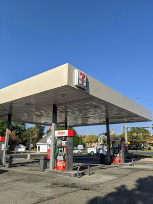 Image gallery for 7-Eleven