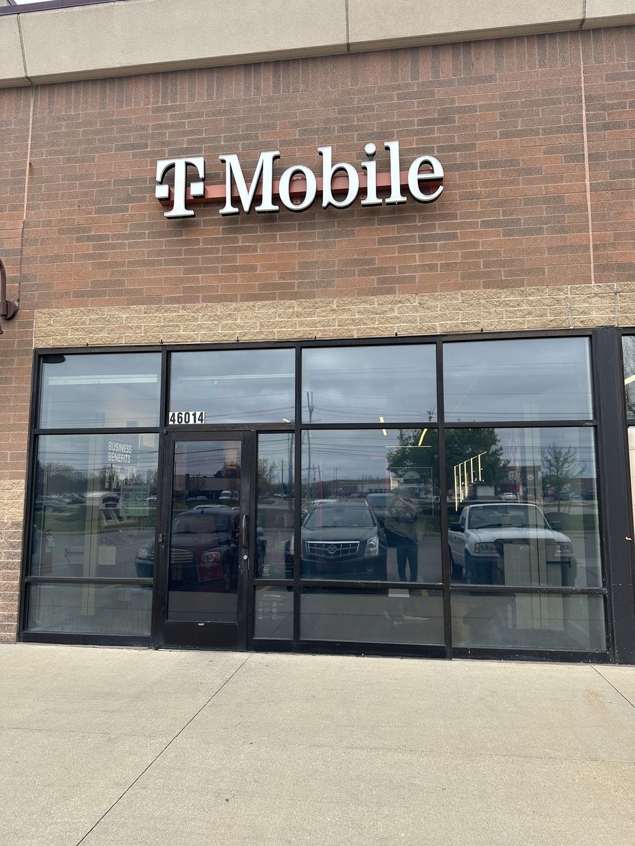 Exterior photo of T-Mobile Store at Michigan Ave & S Canton Ctr Rd, Canton, MI