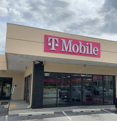 T-Mobile Authorized Retailer