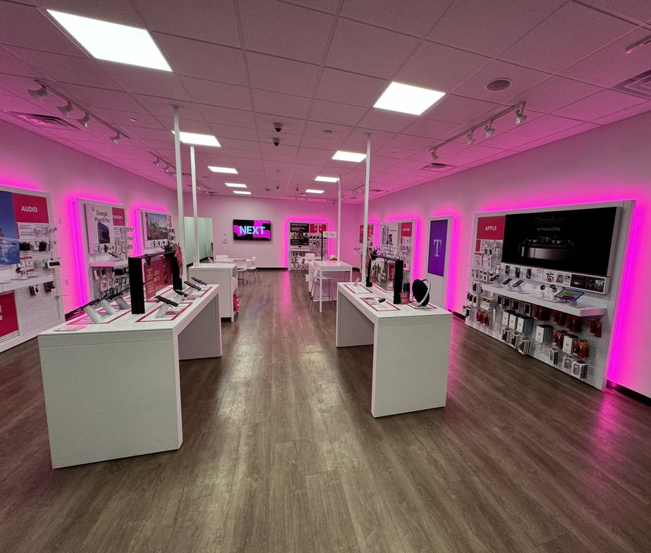 Interior photo of T-Mobile Store at Stockyards Plaza, Omaha, NE