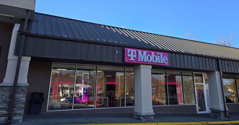 Exterior photo of T-Mobile Store at Main & Duzine, New Paltz, NY