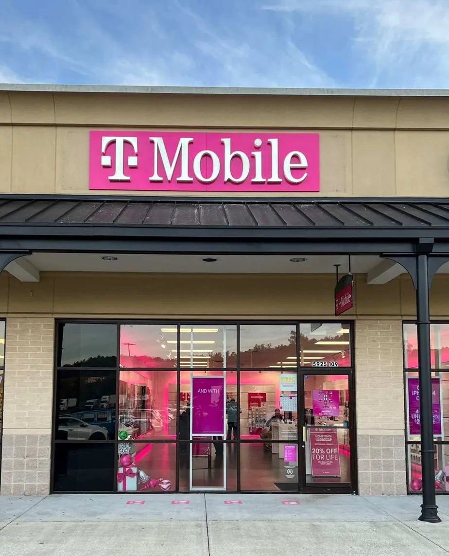 Exterior photo of T-Mobile Store at Trussville Crossing Plaza, Trussville, AL