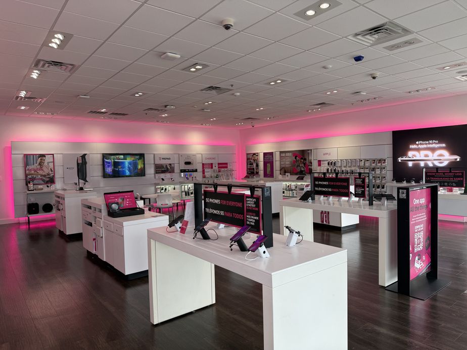 Interior photo of T-Mobile Store at Spring Stuebner Rd & Kuykendahl Rd, Spring, TX