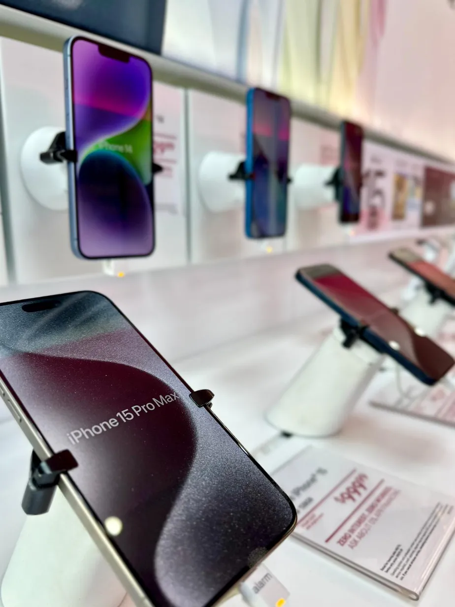  Interior photo of T-Mobile Store at S Hastings & Sherwin Ave, Eau Claire, WI 