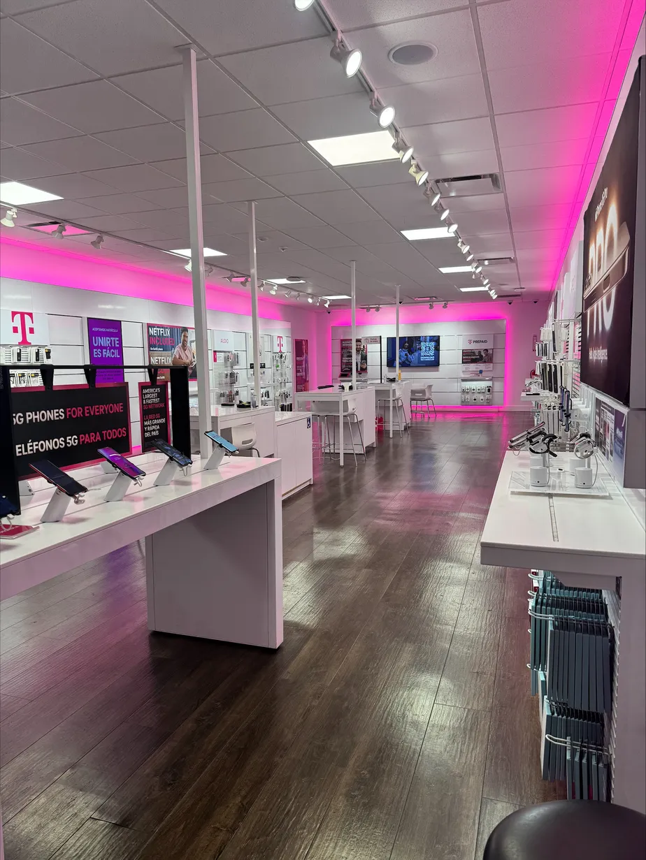  Interior photo of T-Mobile Store at Vermont Ave & Slauson Ave, Los Angeles, CA 