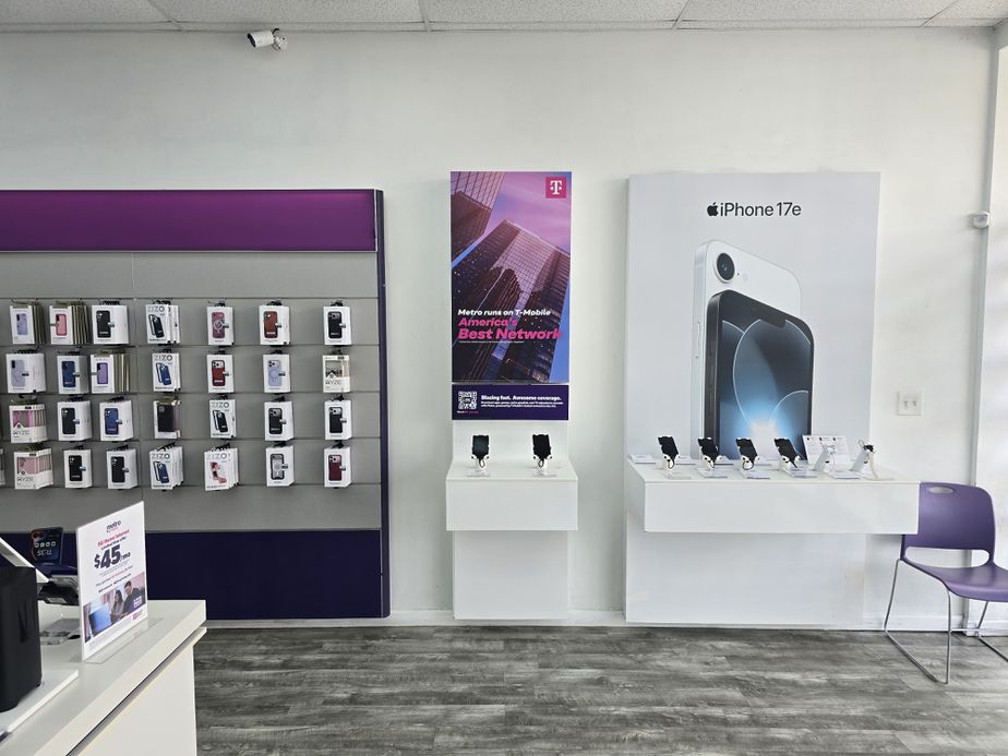 Metro by T-Mobile 4010 W Commerce St - 4010 W Commerce St 