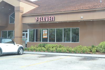 Image gallery for 7-Eleven