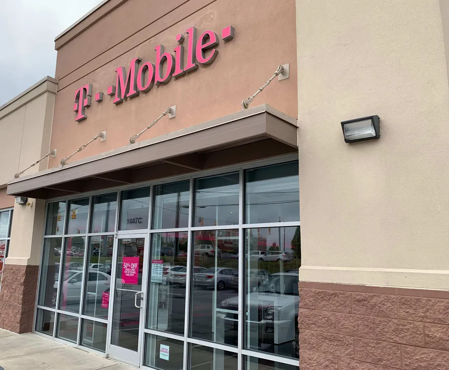 Exterior photo of T-Mobile store at University Commons, Burlington, NC