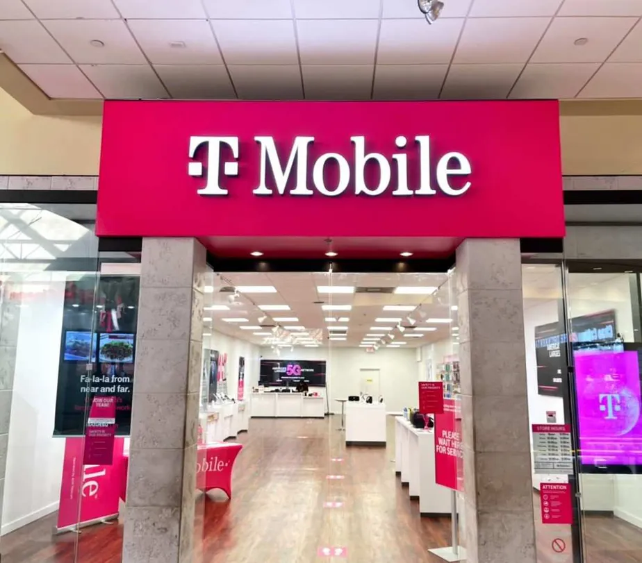 Exterior photo of T-Mobile store at Coral Square Mall 2, Coral Springs, FL