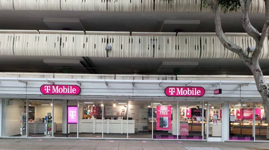 Exterior photo of T-Mobile store at Mission St & Jessie St W, San Francisco, CA