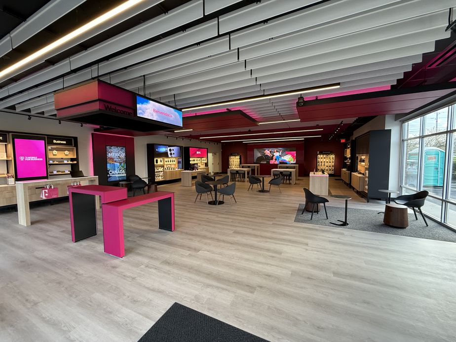  Interior photo of T-Mobile Store at Lafayette Rd & I-65, Indianapolis, IN 