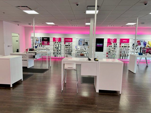 Interior photo of T-Mobile Store at Springboro Pike & Mall Woods Dr, Dayton, OH