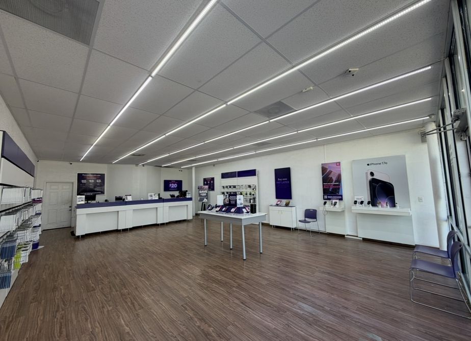 Metro by T-Mobile 803 South 75th Street - 803 South 75th Street 