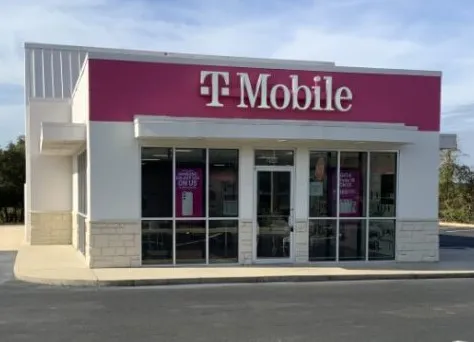  Exterior photo of T-Mobile Store at US 301 & Walmart Way, Starke, FL 