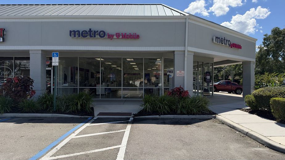 Metro by T-Mobile 882 Cypress Pkwy - 882 Cypress Pkwy 