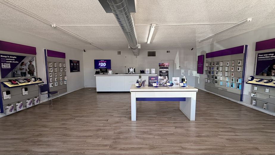 Metro by T-Mobile 803 N California St - 803 N California St 