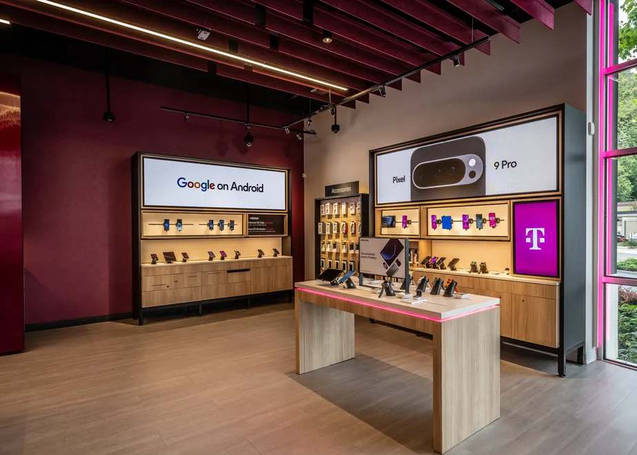  Interior photo of T-Mobile Store at Southcenter Pkwy & Minkler Blvd, Tukwila, WA 