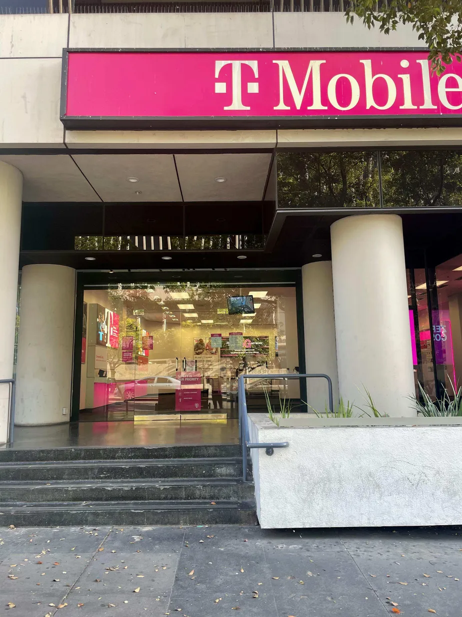 Exterior photo of T-Mobile store at Wilshire Blvd & S Mariposa Ave, Los Angeles, CA