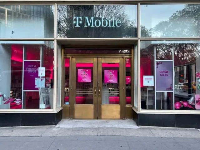 Exterior photo of T-Mobile Store at Broadway & Park Place, New York, NY