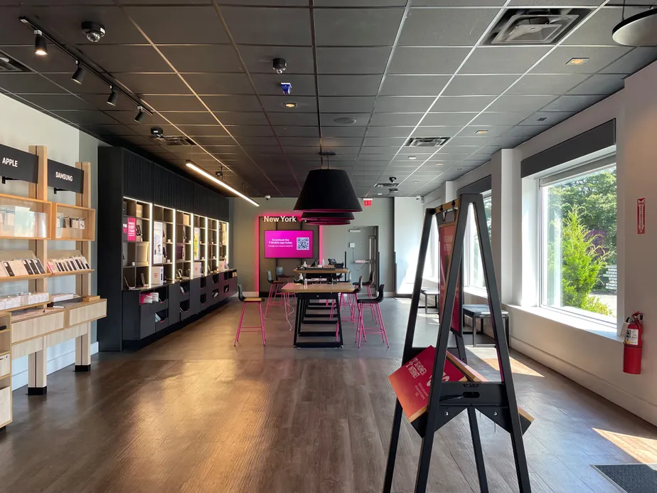 Interior photo of T-Mobile Store at Boston Post Rd & Hommocks Rd, Larchmont, NY