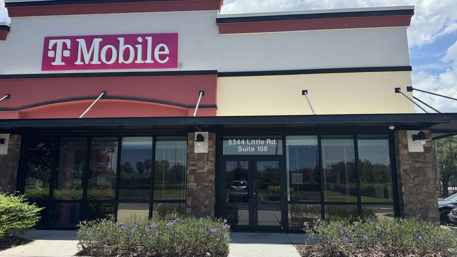 Exterior photo of T-Mobile Store at Ridge Rd & Little Rd, New Port Richey, FL