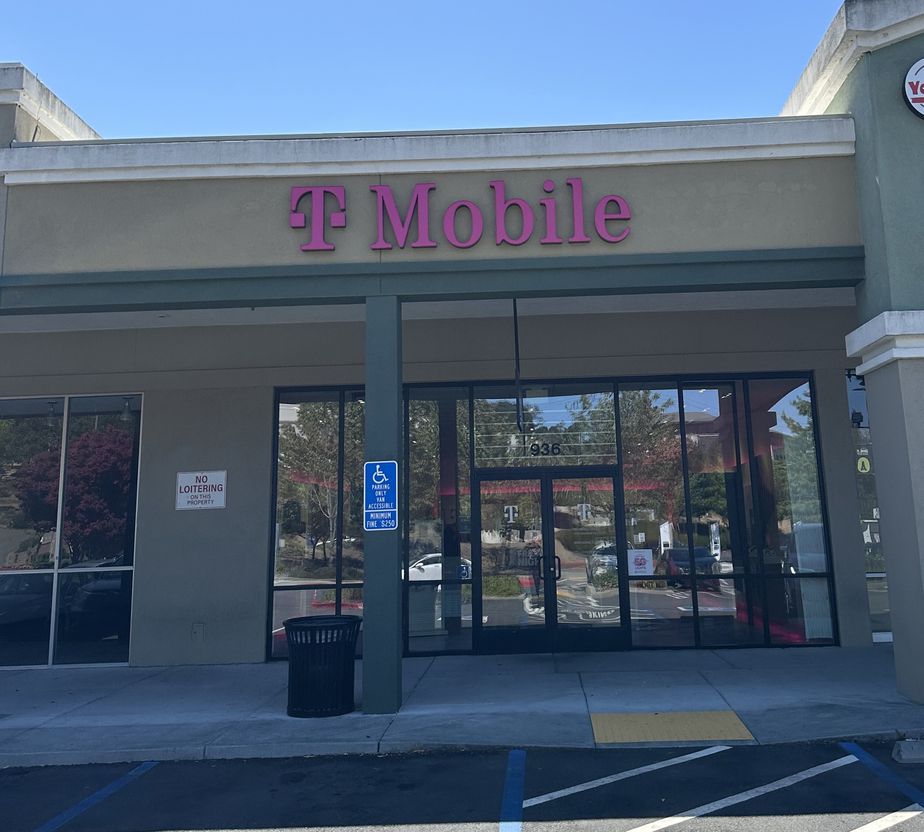 Exterior photo of T-Mobile Store at Novato Fair Shoping Center, Novato, CA