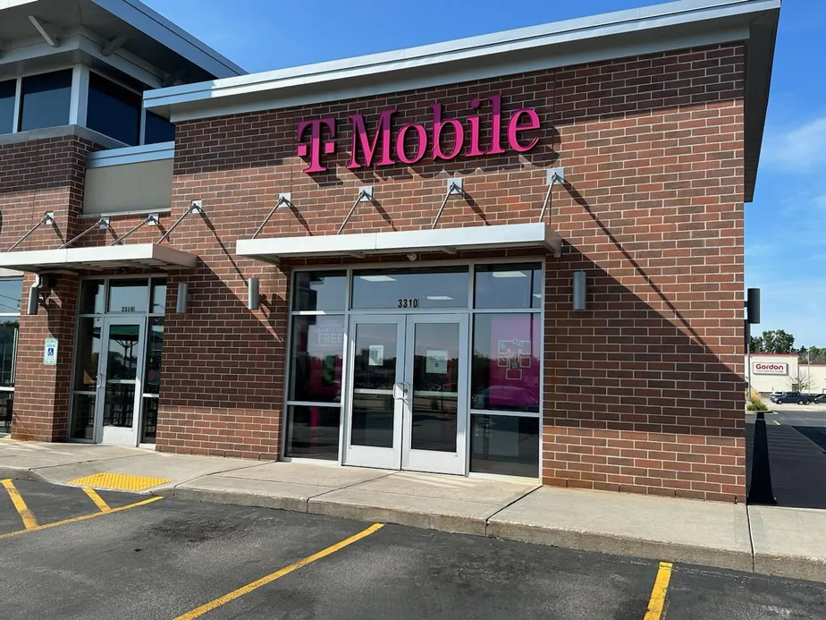  Exterior photo of T-Mobile Store at W College Ave & N Bluemound Dr, Appleton, WI 