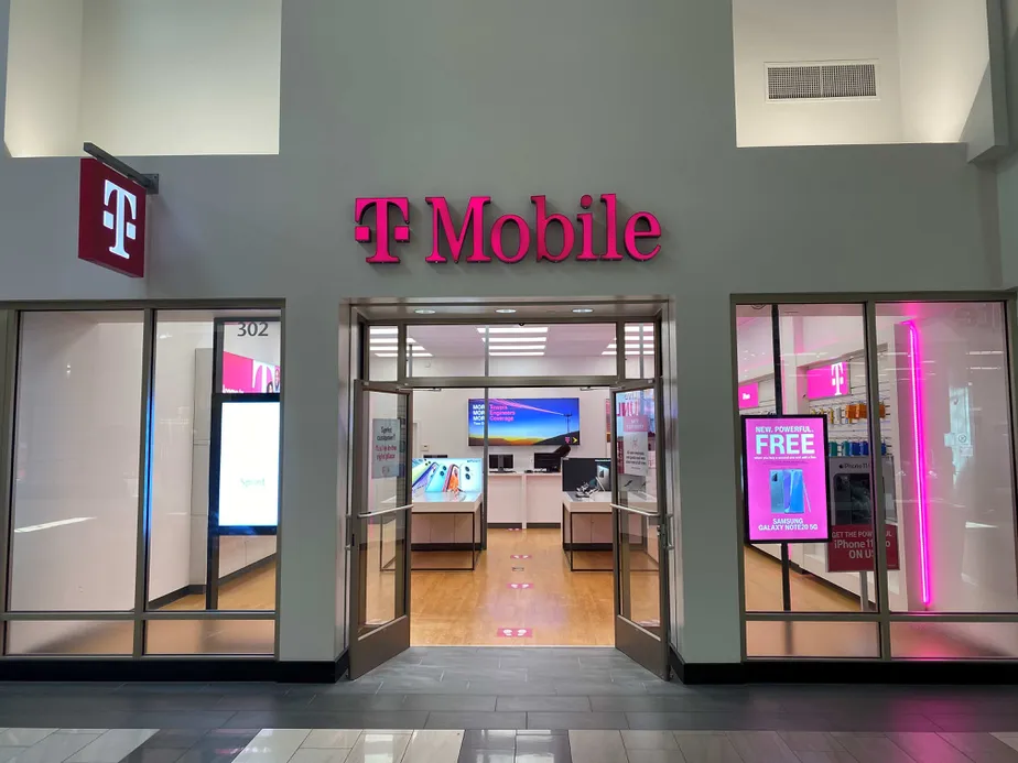 Exterior photo of T-Mobile store at Colorado Mills 3, Lakewood, CO