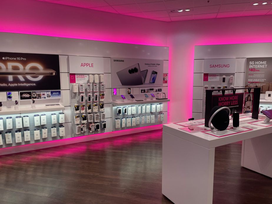 Interior photo of T-Mobile Store at MacArthur Center, Norfolk, VA