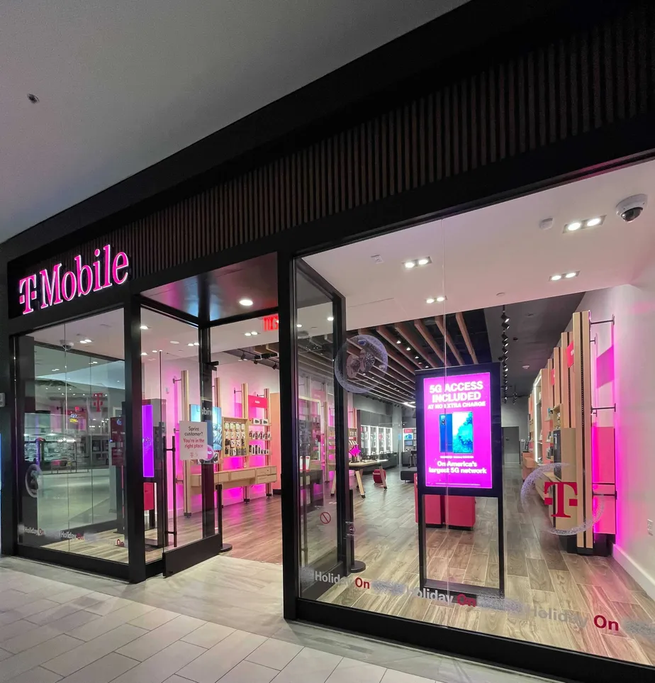 Exterior photo of T-Mobile store at Town Center At Boca Raton 6, Boca Raton, FL