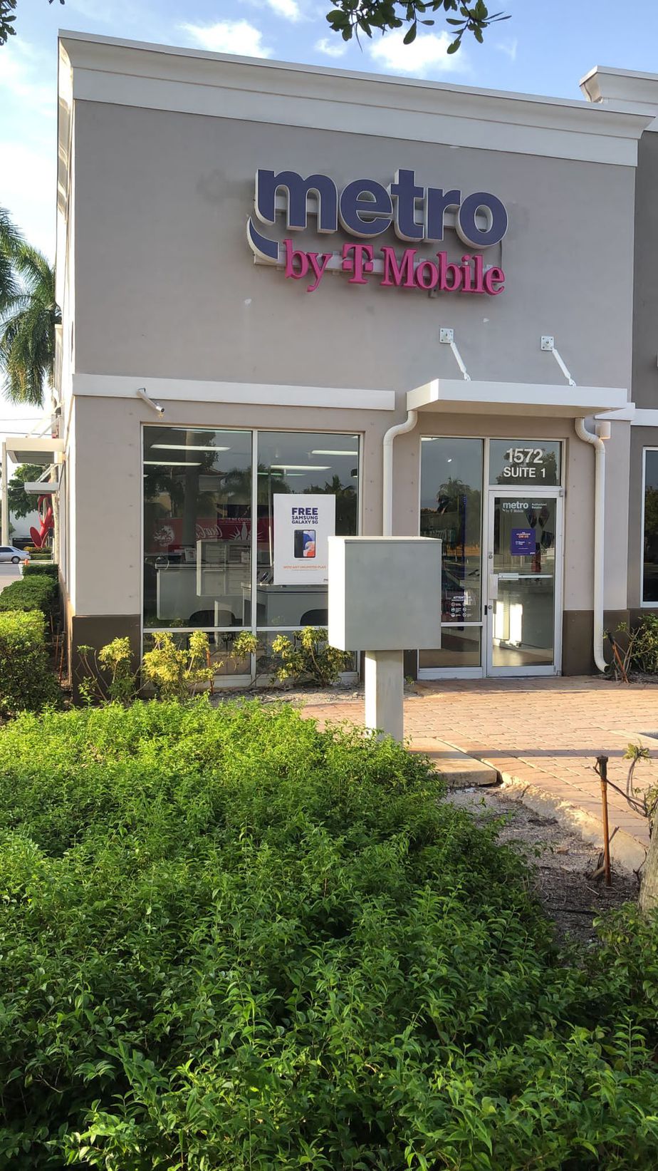 Image alt text