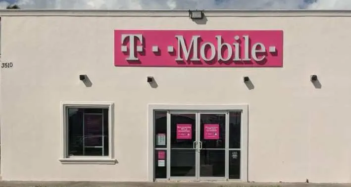 Exterior photo of T-Mobile store at Southmost Blvd & Linda Lane, Brownsville, TX