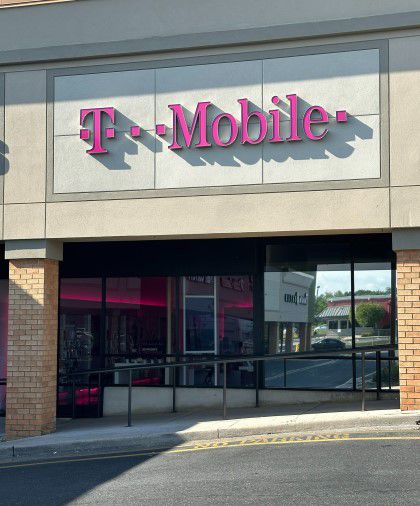 Exterior photo of T-Mobile Store at Aberdeen Marketplace, Aberdeen, MD