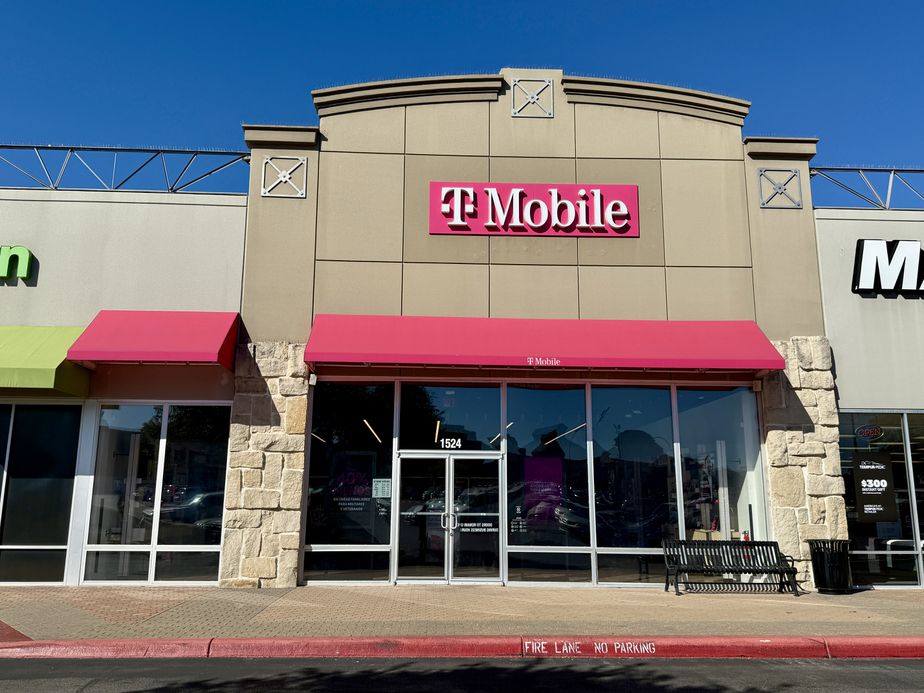 Exterior photo of T-Mobile Store at Alamo Quarry Market, San Antonio, TX