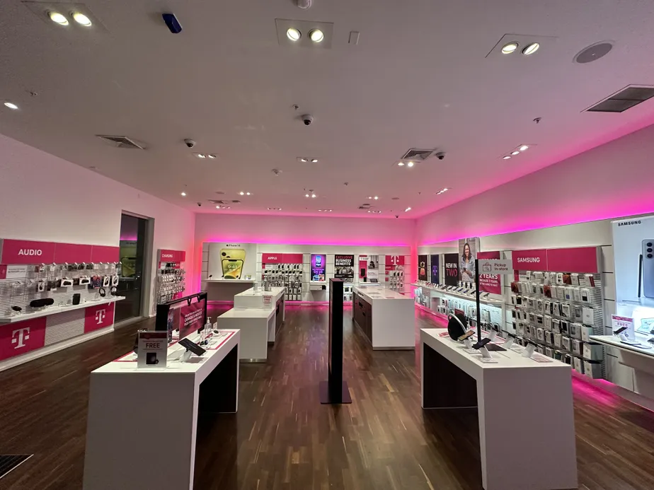Interior photo of T-Mobile Store at Ala Moana Center, Honolulu, HI