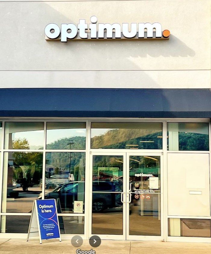 Optimum Charleston (Kanawha Mall Retail) - 5707 MacCorkle Ave SE