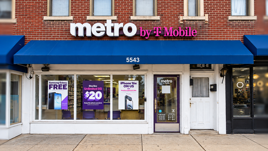 Metro by T-Mobile 5543 S Grand Blvd - 5543 S Grand Blvd 